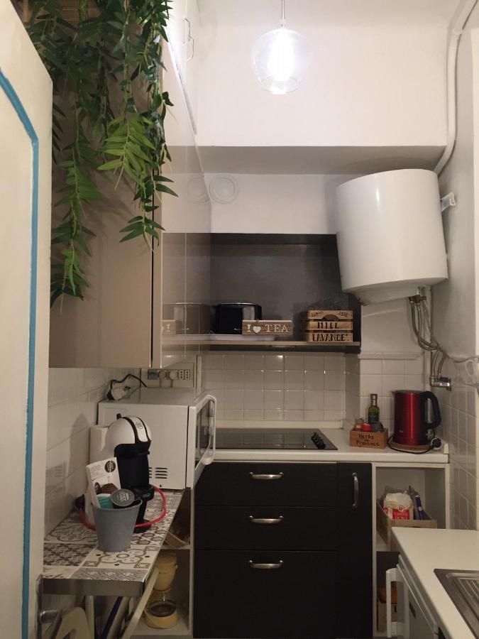 Welcome In The Cozy Blue Nest Pedestrian Menton Bagian luar foto